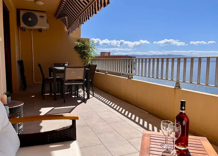 Dany - With Large Balcony And Sea View Apartamento *