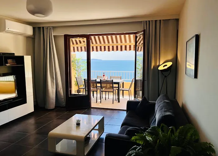 Dany - With Large Balcony And Sea View