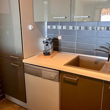 Dany - With Large Balcony And Sea View *