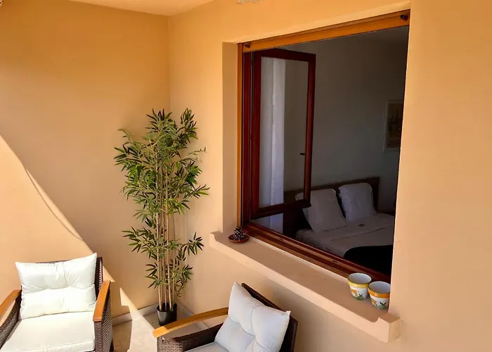 Dany - With Large Balcony And Sea View Apartment *