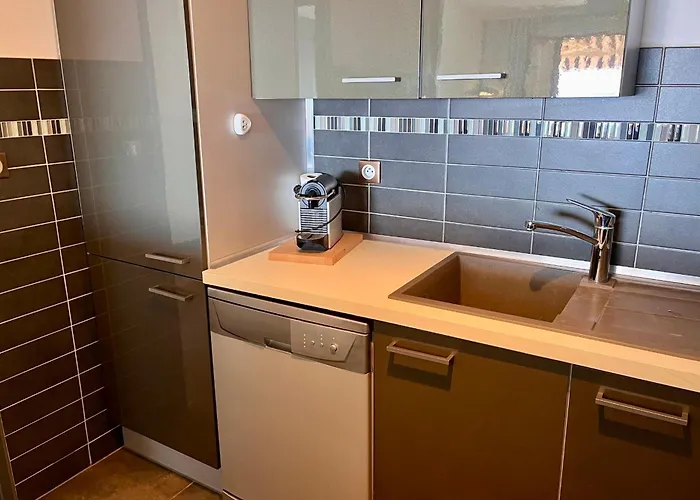 Dany - With Large Balcony And Sea View *